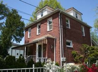 41 Genessee Ave, Teaneck, NJ 07666