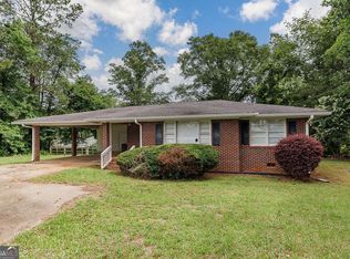 4585 Lexington Rd, Athens, GA 30605