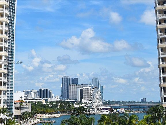 3rd image of 540 Brickell Key Dr APT 902