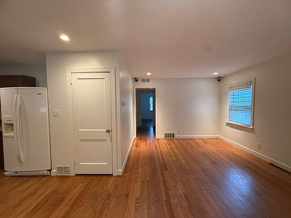 5th image of 2310 Fernwood Dr