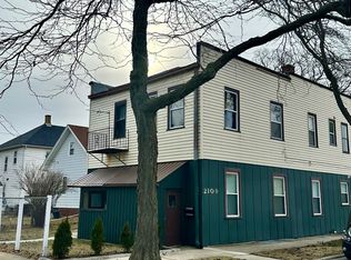 720 Goold St #4, Racine, WI 53402