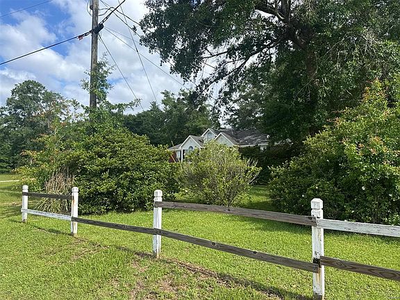 3rd image of 6920 Paperwood Rd