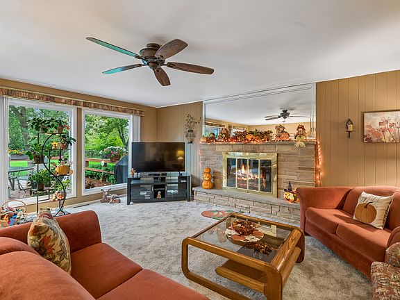 5th image of 2228 Hanlon Rd
