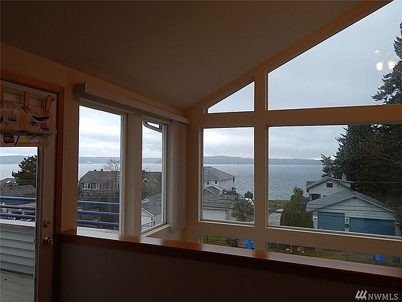 3rd image of 5341 Hyada Blvd NE