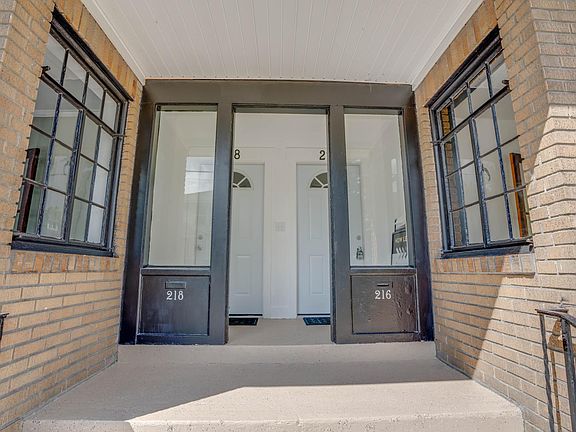 4th image of 216 S Park St #218