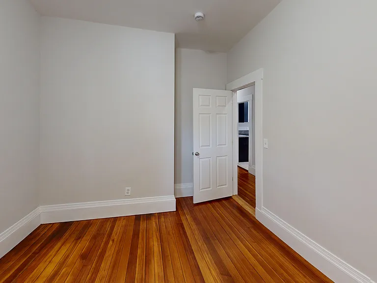 3155 Washington St #1 — Photo 11