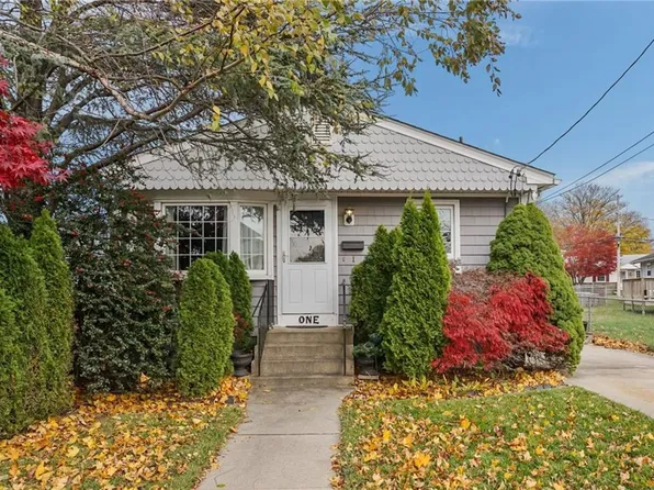 1 Masso Dr, North Providence, RI 02904