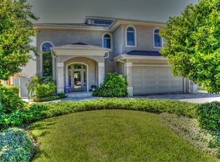 331 La Hacienda Dr, Indian Rocks Beach, FL 33785