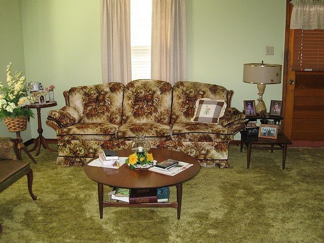 1st image of 406 E Franklin Ave
