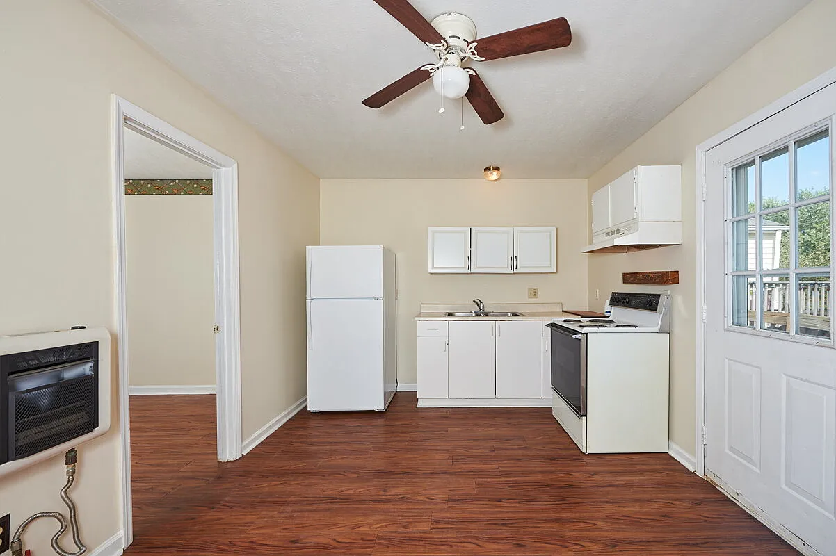1 bed, 1.0 bath, 345 sqft, $850 — Photo 4