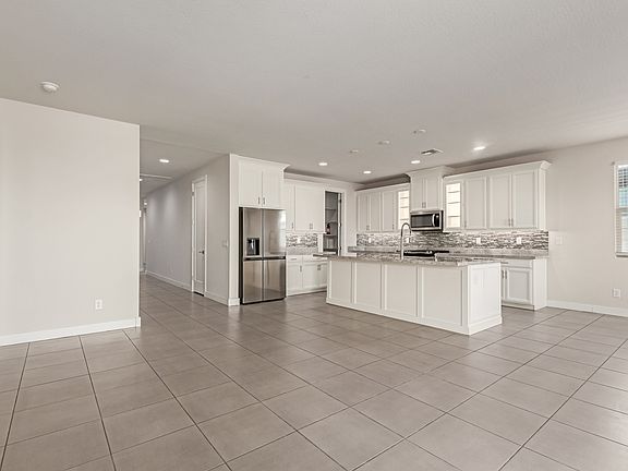 4th image of 6918 W Winston Dr