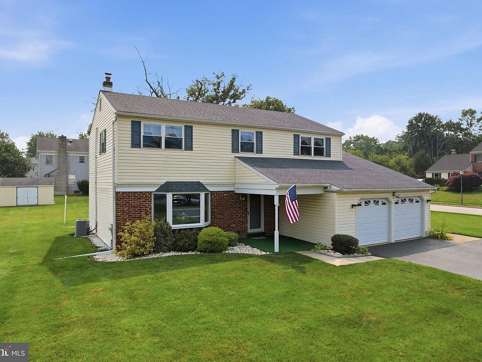 1st image of 925 Fillmore Rd