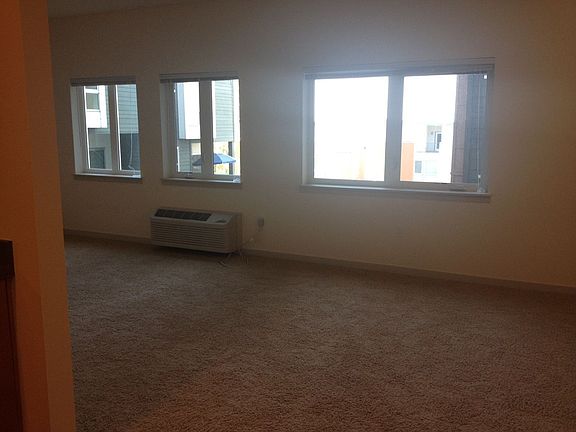 2nd image of 2368 Yakima Ave Unit 528