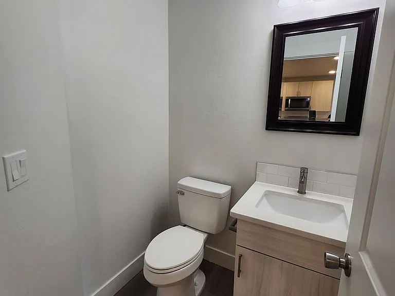 859 Duke Ln — Photo 12