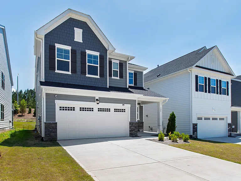 125 Fairport Ln — Photo 3