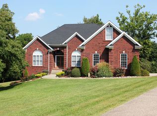 2007 Old Sorrell Ln, La Grange, KY 40031