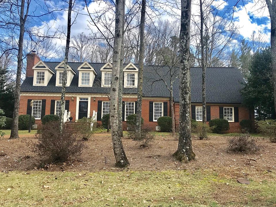 1st image of 408 E Fox Den Dr