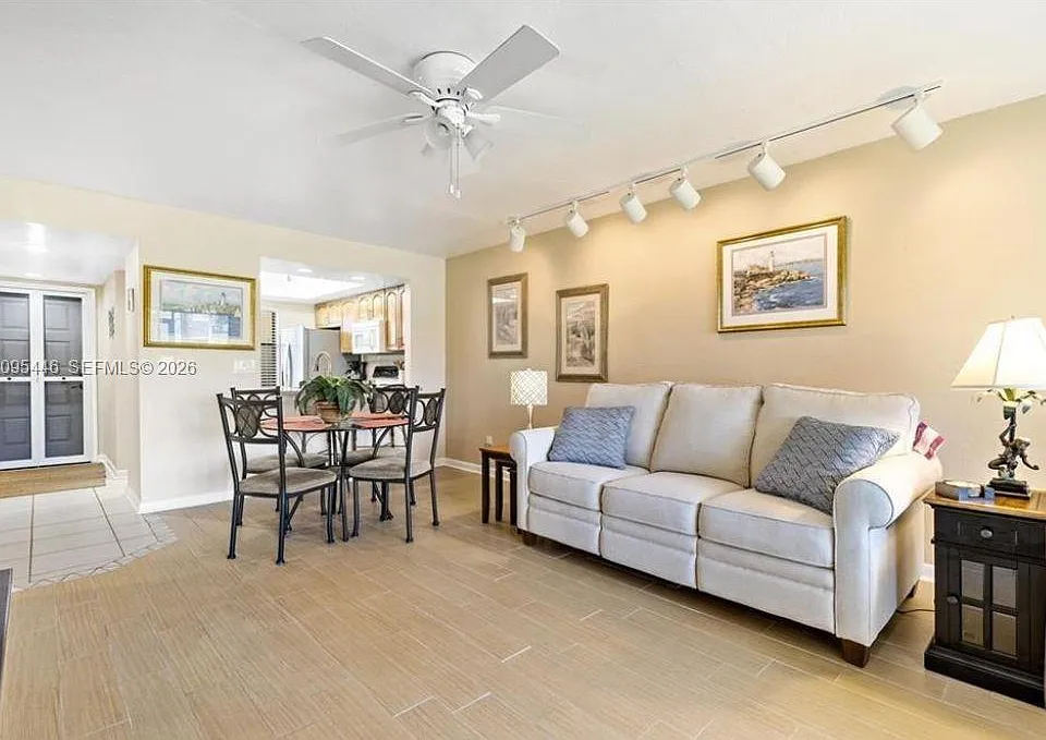 8445 Charter Club Cir #3