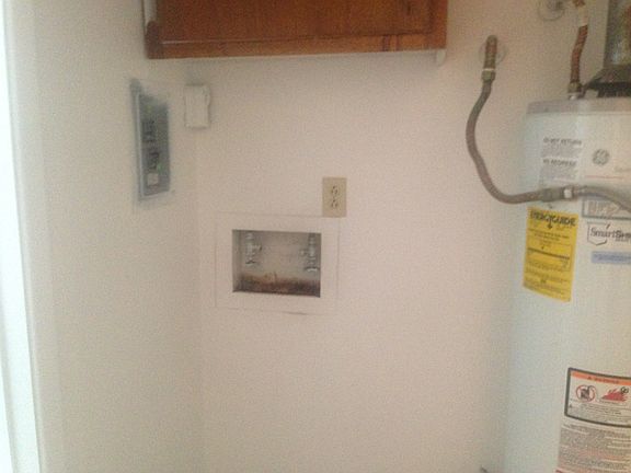 4th image of 419 Dallas St SE APT D