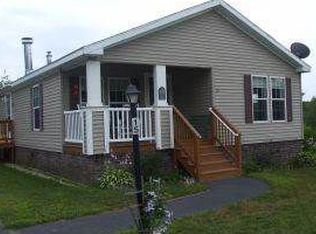 15 Ivy Ln, Farmington, NH 03835