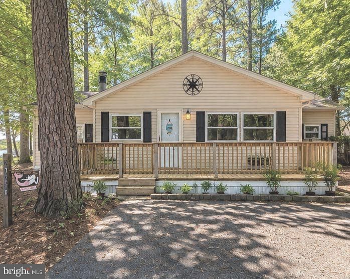 1st image of 27290 Cottage Rd