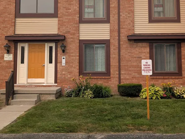 1975 Michigan Ave #38C, Marysville, MI 48040