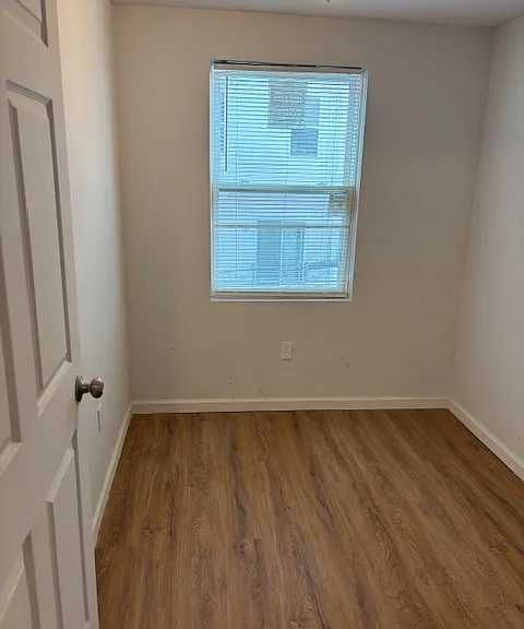 1110 N St — Photo 15