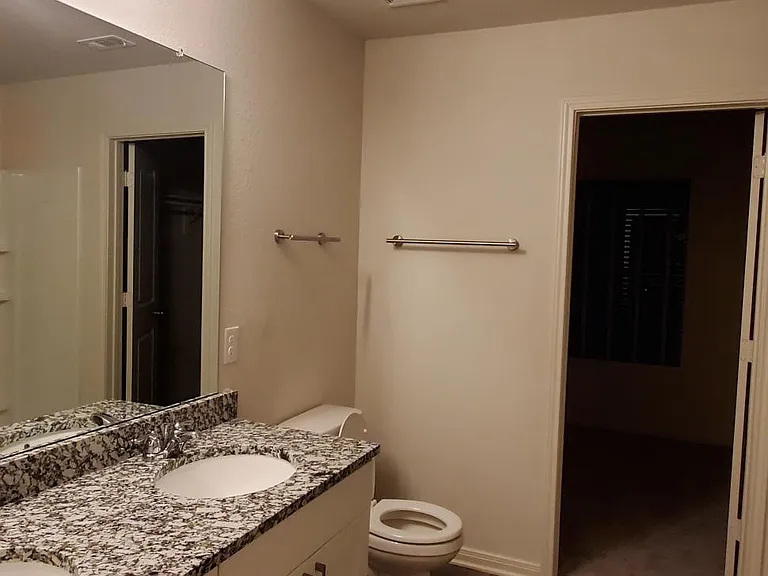 5584 Fox Bluff Dr — Photo 9