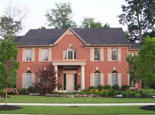 4563 Hawk Woods Dr, West Bloomfield, MI 48322