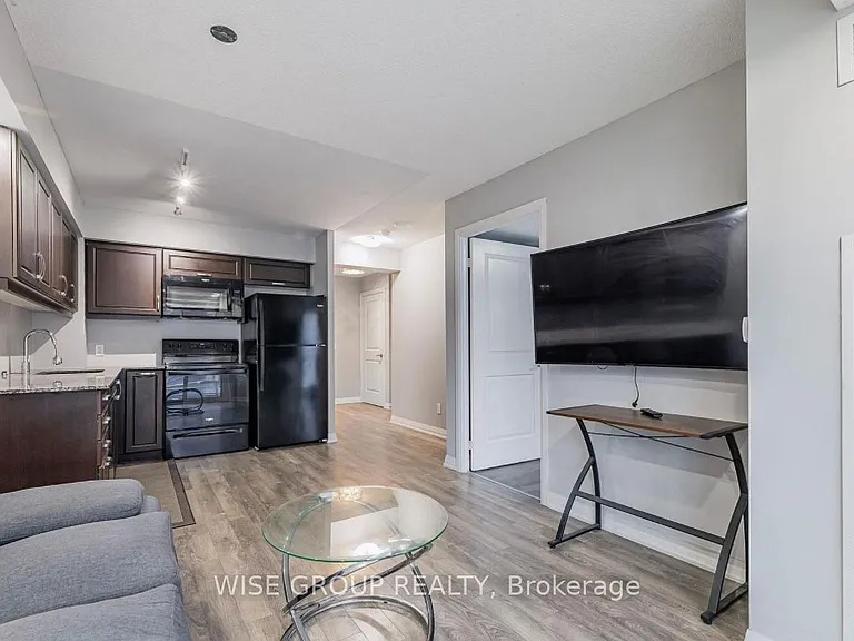 30 Meadowglen Pl N #1403 — Photo 8