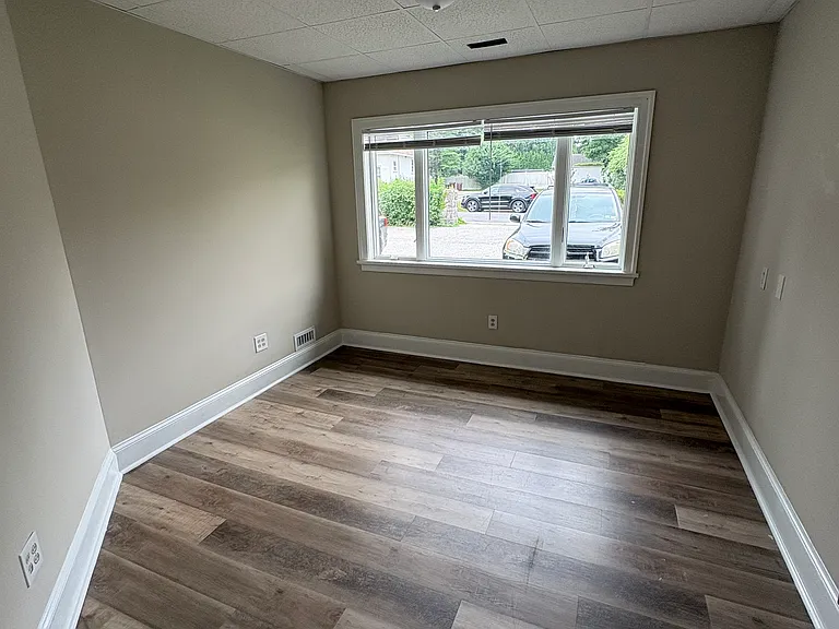 278 N Lansdowne Ave #4 — Photo 3