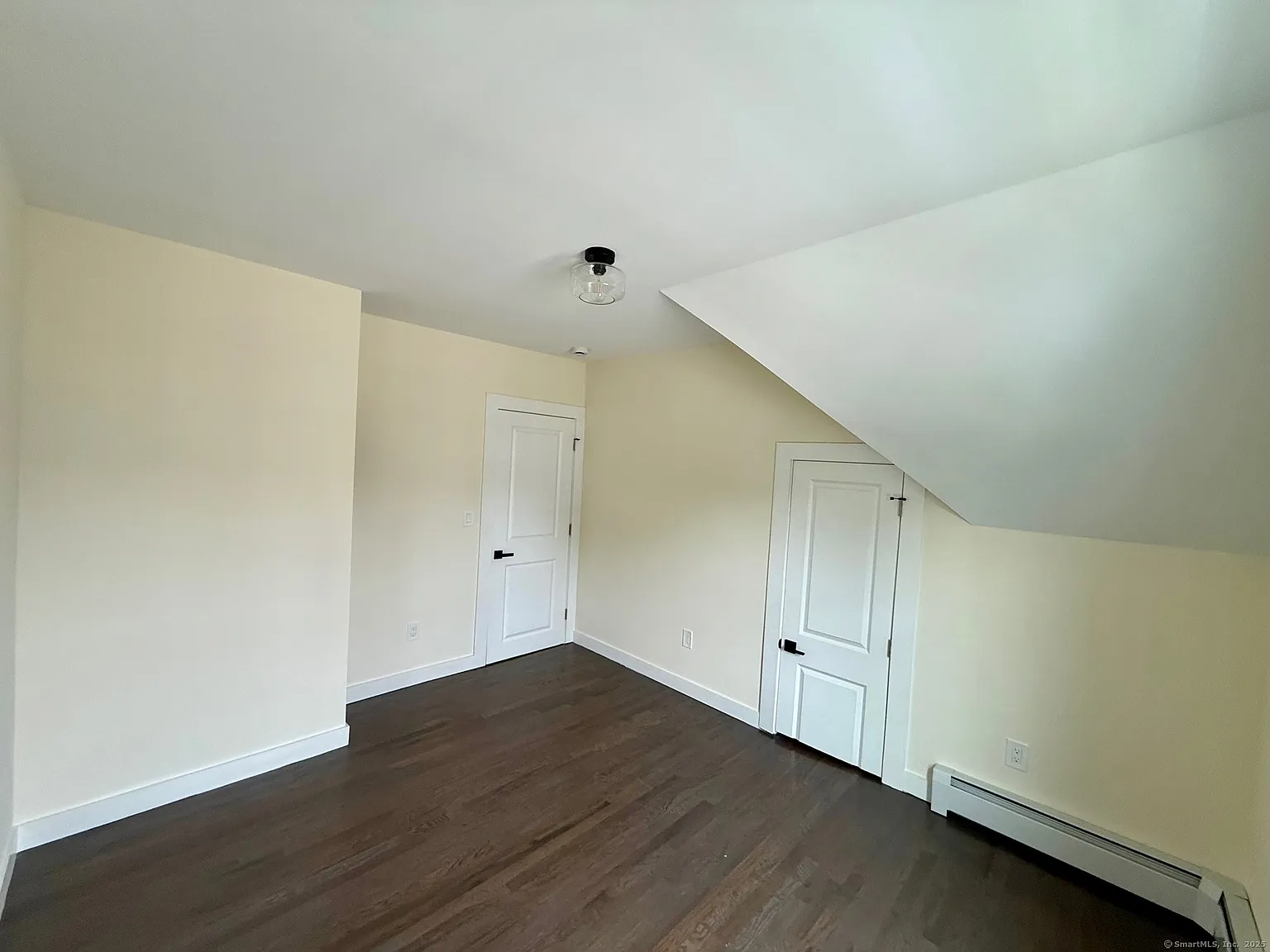 3 bed, 3112 sqft, $2,100 — Photo 4