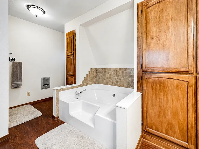 5880 V V Jones Rd — Photo 7