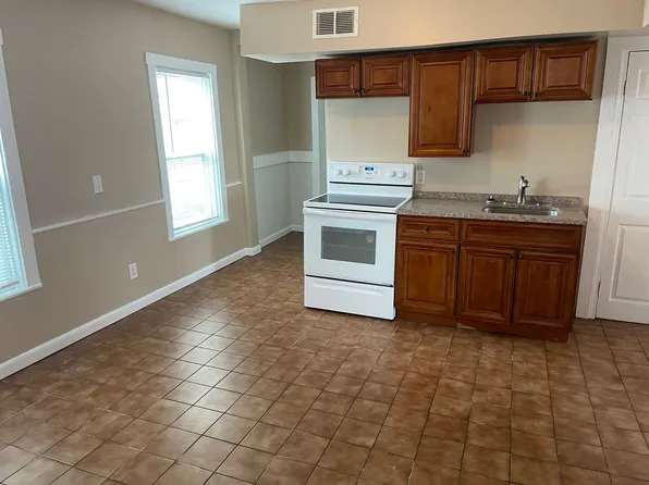 183-185 Harrison Street, 183-185 Harrison St #2, Pawtucket, RI 02860