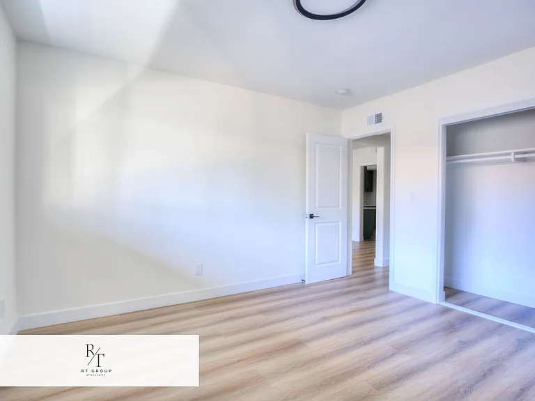 1032 S Golden West Ave #C — Photo 27