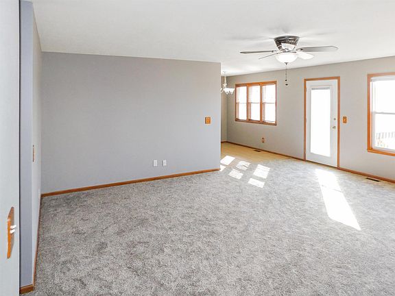 5th image of 3039 Merseyshire Ln