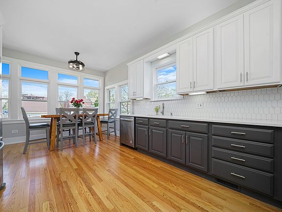 5th image of 6433 N Tahoma Ave