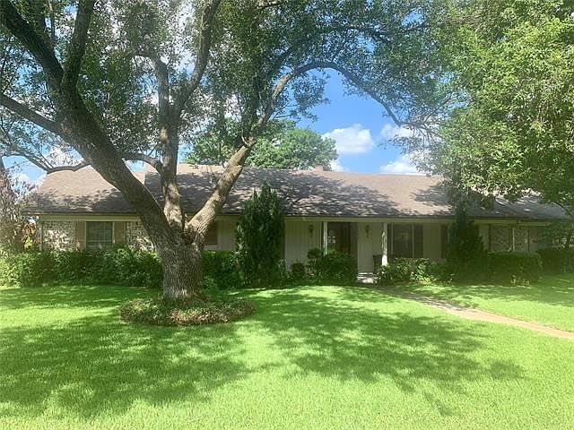 1st image of 14467 Tanglewood Dr