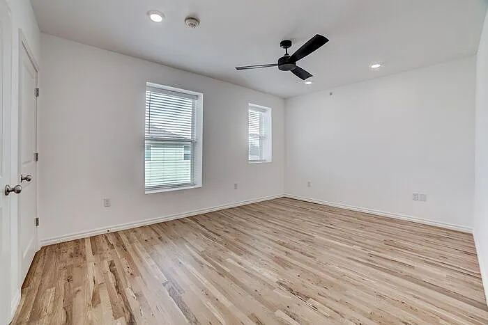 1123 N Main St #12 — Photo 23