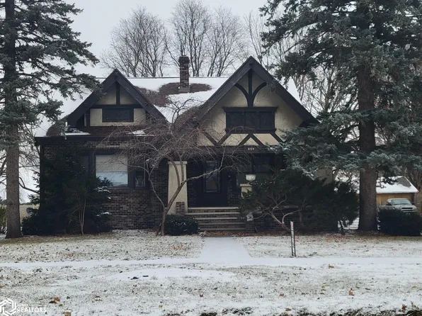 809 W Broadway St, Eagle Grove, IA 50533