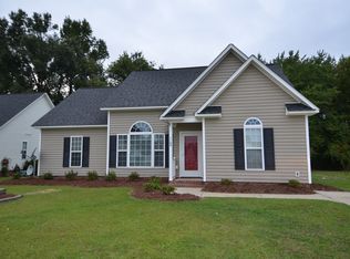 1100 Bristolmoor Dr, Winterville, NC 28590