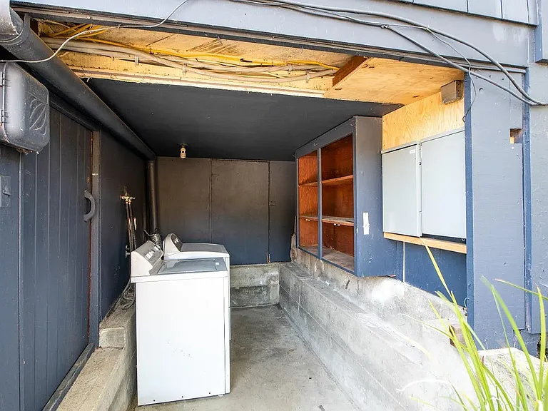 251 W End Ave #A — Photo 6