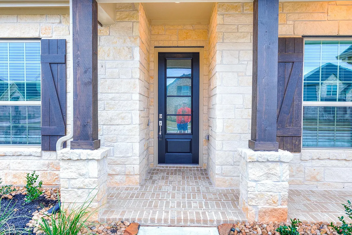 Building Photo - 1403 Woodson Ridge Ln