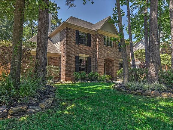 2nd image of 3607 Spruce Park Cir