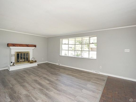 5th image of 926 Lawnwood Ave