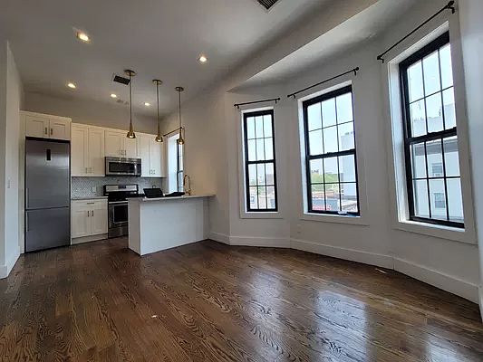 1st image of 852 Rogers Ave #3CC
