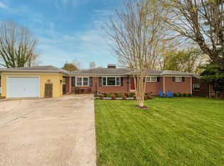 907 Olive Ave SW, Lenoir, NC 28645