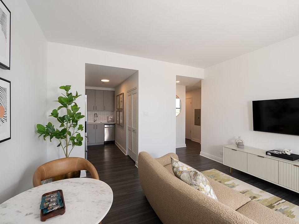 1st image of 2330 N Lincoln Park W #310