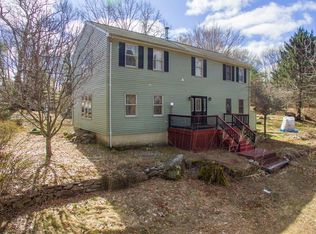 181 W Shore Dr, Exeter, RI 02822