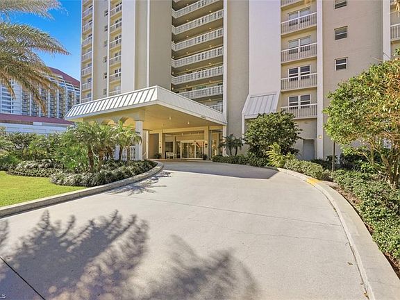 2nd image of 5501 Heron Point Dr APT 902